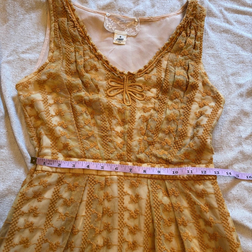 Nick & Mo Mustard Yellow Lace Floral Embroidered V-Neck Fit & Flare Dress Small - Picture 6 of 7